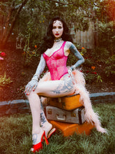 Pia Lace Wireless & Seamed Bodysuit