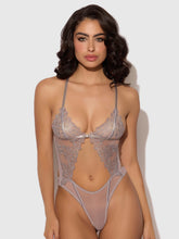 Wren Embroidered Wireless Teddy